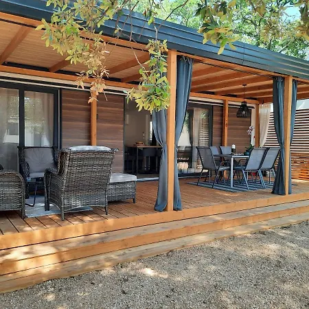 Perla Apartment *