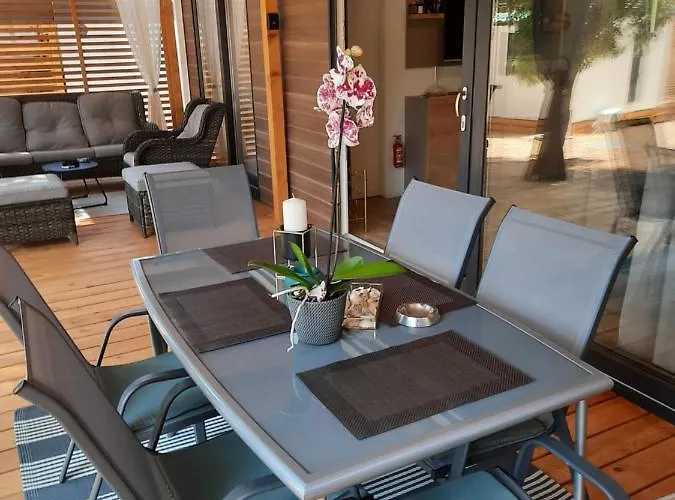 Perla ביוגראד נה מורו